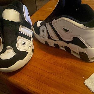 Nike air uptempo size 9.5